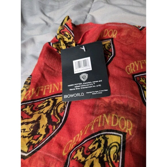 Gryffindor House Bio World lightwieght Harry Potter Gryffindor scarf - Picture 3 of 4